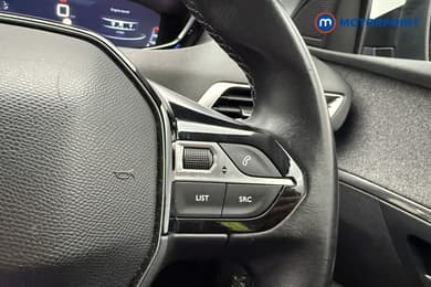 Peugeot 3008 Allure Manual Petrol SUV - Stock Number (1673167) - 10th supplementary image