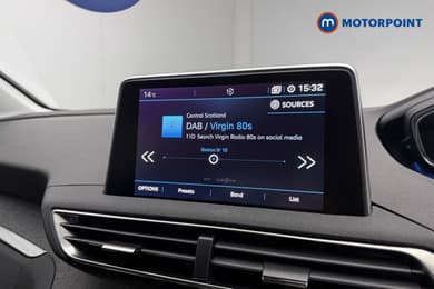 Peugeot 3008 Allure Manual Petrol SUV - Stock Number (1673167) - 12th supplementary image