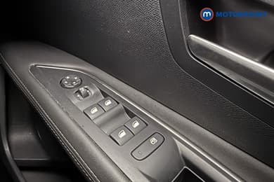 Peugeot 3008 Allure Manual Petrol SUV - Stock Number (1673167) - 18th supplementary image