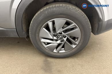 Nissan Qashqai Acenta Premium Manual Petrol SUV - Stock Number (1673809) - 23rd supplementary image