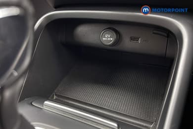 Volvo Xc40 Momentum Manual Petrol SUV - Stock Number (1674497) - 14th supplementary image