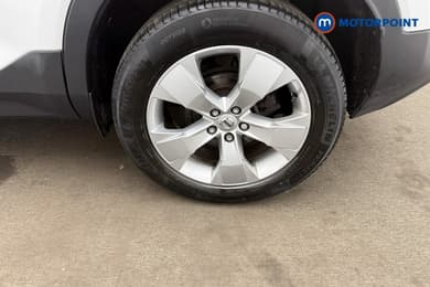 Volvo Xc40 Momentum Manual Petrol SUV - Stock Number (1674497) - 24th supplementary image