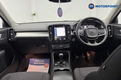 Volvo Xc40 Momentum Manual Petrol SUV - Stock Number (1674497) - 1st supplementary image