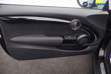 Mini Hatchback Cooper S Level 2 Automatic Electric Hatchback - Stock Number (1677348) - 34th supplementary image