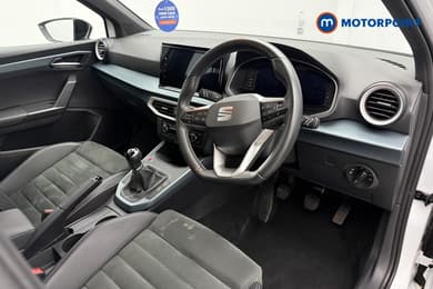 Seat Arona Xperience Lux Manual Petrol SUV - Stock Number (1680736) - 7th supplementary image