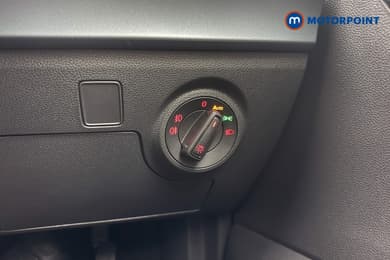 Seat Arona Xperience Lux Manual Petrol SUV - Stock Number (1680736) - 17th supplementary image