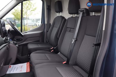 Ford Transit Limited Automatic Diesel Medium Roof Van - Stock Number (1680984) - 31st supplementary image