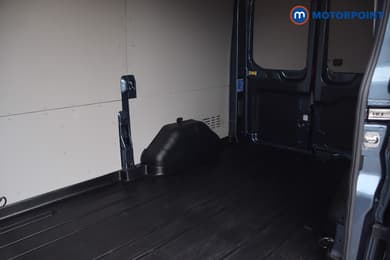 Ford Transit Limited Automatic Diesel Medium Roof Van - Stock Number (1680984) - 35th supplementary image