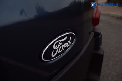 Ford Transit Limited Automatic Diesel Medium Roof Van - Stock Number (1680984) - 47th supplementary image