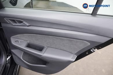 Volkswagen Golf Black Edition Automatic Petrol Hatchback - Stock Number (1683781) - 21st supplementary image
