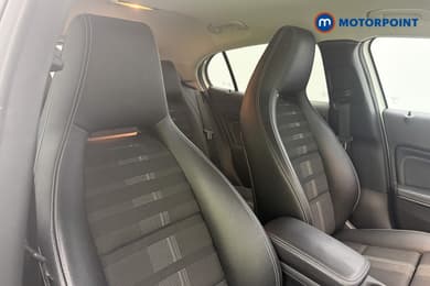 Mercedes-Benz GLA Urban Edition Automatic Petrol SUV - Stock Number (1642538) - 28th supplementary image