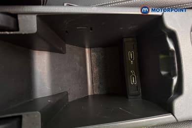 Mercedes-Benz GLA Urban Edition Automatic Petrol SUV - Stock Number (1642538) - 39th supplementary image
