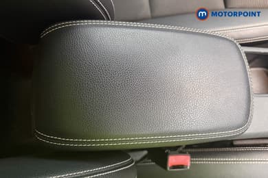 Mercedes-Benz GLA Urban Edition Automatic Petrol SUV - Stock Number (1642538) - 40th supplementary image