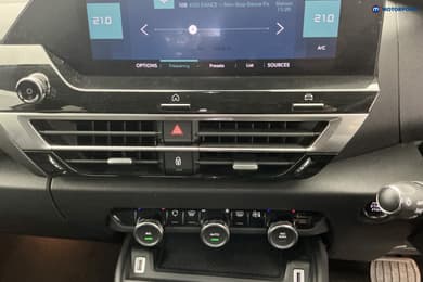 Citroen C4 Shine Automatic Electric Hatchback - Stock Number (1672138) - 15th supplementary image