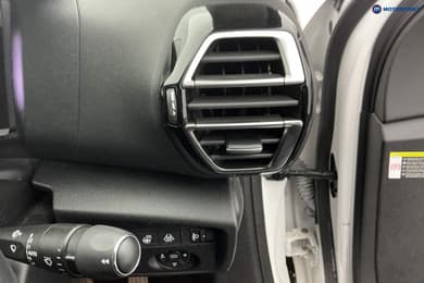 Citroen C4 Shine Automatic Electric Hatchback - Stock Number (1672138) - 19th supplementary image