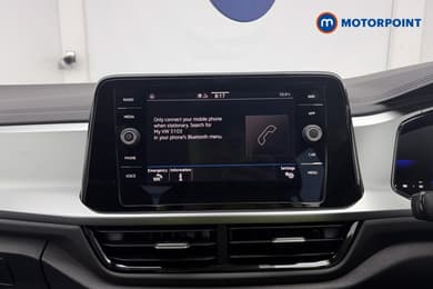 Volkswagen T-Roc Life Manual Petrol SUV - Stock Number (1679322) - 5th supplementary image