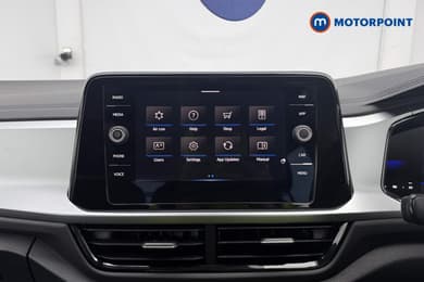 Volkswagen T-Roc Life Manual Petrol SUV - Stock Number (1679322) - 11th supplementary image
