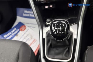 Volkswagen T-Roc Life Manual Petrol SUV - Stock Number (1679322) - 15th supplementary image
