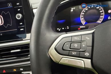 Volkswagen T-Roc Life Manual Petrol SUV - Stock Number (1679322) - 16th supplementary image
