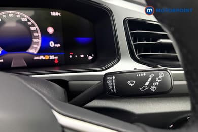 Volkswagen T-Roc Life Manual Petrol SUV - Stock Number (1679322) - 19th supplementary image