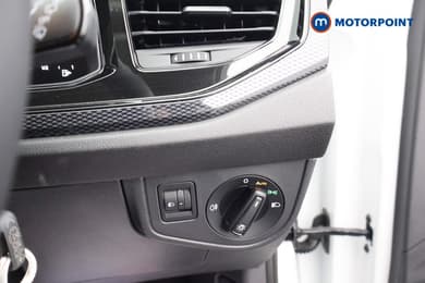 Volkswagen Polo Life Manual Petrol Hatchback - Stock Number (1680760) - 7th supplementary image