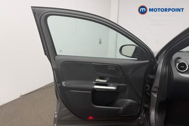 Mercedes-Benz GLA Amg Line Automatic Diesel SUV - Stock Number (1681852) - 5th supplementary image