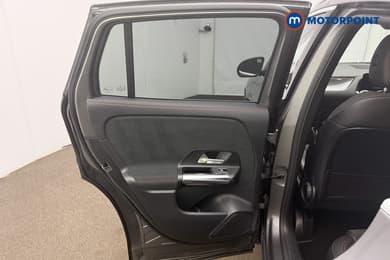 Mercedes-Benz GLA Amg Line Automatic Diesel SUV - Stock Number (1681852) - 13th supplementary image