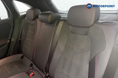 Mercedes-Benz GLA Amg Line Automatic Diesel SUV - Stock Number (1681852) - 15th supplementary image