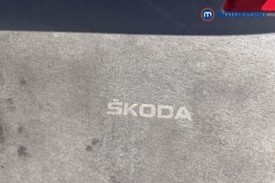 Skoda Karoq Sportline Automatic Petrol SUV - Stock Number (1684632) - 33rd supplementary image