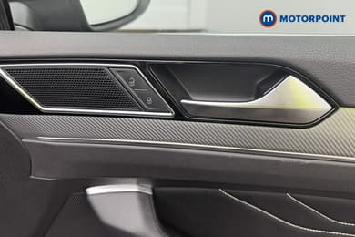 Volkswagen Passat R-Line Automatic Petrol Estate - Stock Number (1685311) - 27th supplementary image