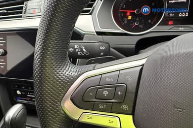 Volkswagen Passat R-Line Automatic Petrol Estate - Stock Number (1685311) - 33rd supplementary image