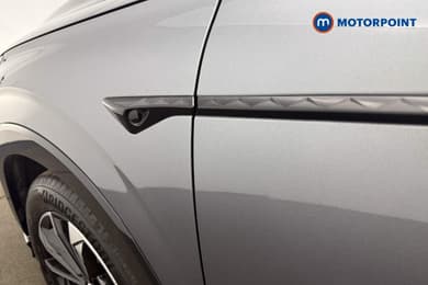 Mg Motor Uk HS Trophy Automatic Petrol-Electric Hybrid SUV - Stock Number (1686281) - 43rd supplementary image