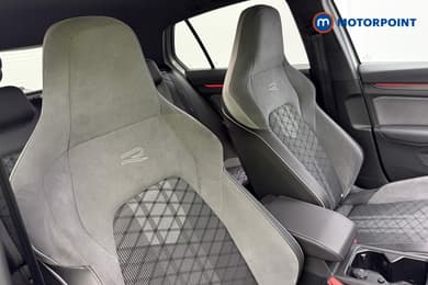 Volkswagen Golf R-Line Automatic Petrol Hatchback - Stock Number (1672746) - 17th supplementary image