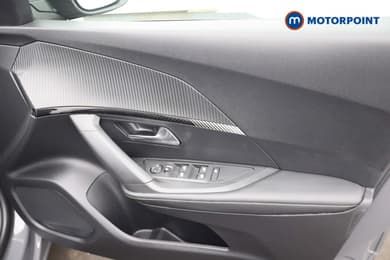 Peugeot 2008 Allure Manual Petrol SUV - Stock Number (1678513) - 12th supplementary image