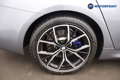 BMW 5 Series M Sport Automatic Petrol Plug-In Hybrid Saloon - Stock Number (1680873) - 24th supplementary image