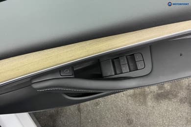Tesla Model Y Long Range Automatic Electric SUV - Stock Number (1683072) - 20th supplementary image