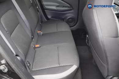 Nissan Juke N-Connecta Automatic Petrol SUV - Stock Number (1654879) - 17th supplementary image