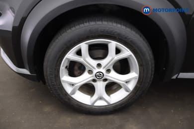 Nissan Juke N-Connecta Automatic Petrol SUV - Stock Number (1654879) - 31st supplementary image
