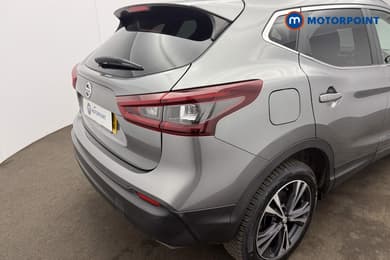 Nissan Qashqai N-Connecta Manual Petrol SUV - Stock Number (1660750) - 24th supplementary image
