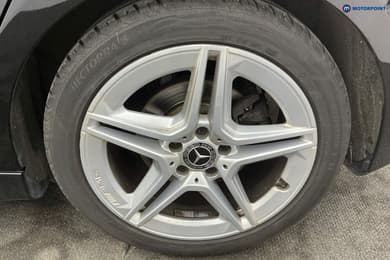 Mercedes-Benz A Class Amg Line Manual Petrol Hatchback - Stock Number (1675300) - 38th supplementary image