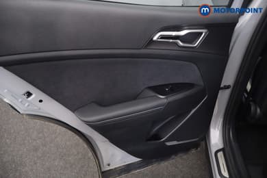 KIA Sportage Gt-Line Automatic Petrol-Electric Hybrid SUV - Stock Number (1677229) - 41st supplementary image