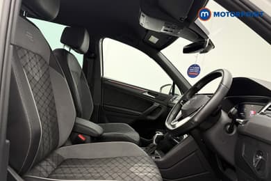 Volkswagen Tiguan R-Line Edition Automatic Petrol SUV - Stock Number (1679729) - 8th supplementary image