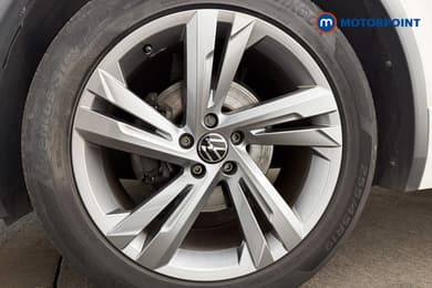 Volkswagen Tiguan R-Line Edition Automatic Petrol SUV - Stock Number (1679729) - 12th supplementary image