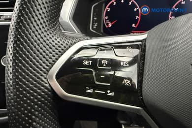 Volkswagen Tiguan R-Line Edition Automatic Petrol SUV - Stock Number (1679729) - 14th supplementary image