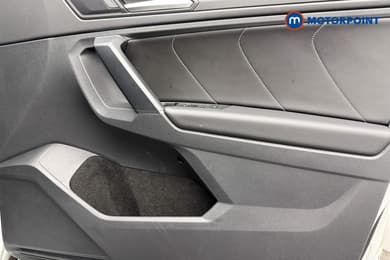 Volkswagen Tiguan R-Line Edition Automatic Petrol SUV - Stock Number (1679729) - 18th supplementary image