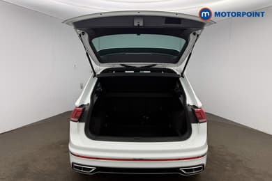 Volkswagen Tiguan R-Line Edition Automatic Petrol SUV - Stock Number (1679729) - 22nd supplementary image
