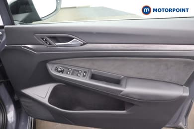 Volkswagen Golf Black Edition Automatic Petrol Hatchback - Stock Number (1681518) - 16th supplementary image