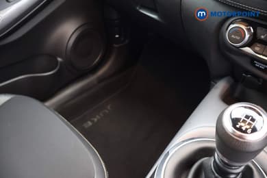Nissan Juke Tekna Manual Petrol SUV - Stock Number (1687323) - 17th supplementary image