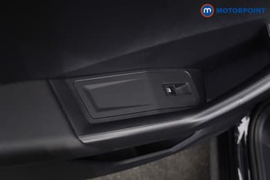 Volkswagen T-Roc R Automatic Petrol SUV - Stock Number (1688563) - 27th supplementary image