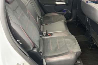 Mercedes-Benz GLB Amg Line Automatic Diesel SUV - Stock Number (1676444) - 4th supplementary image